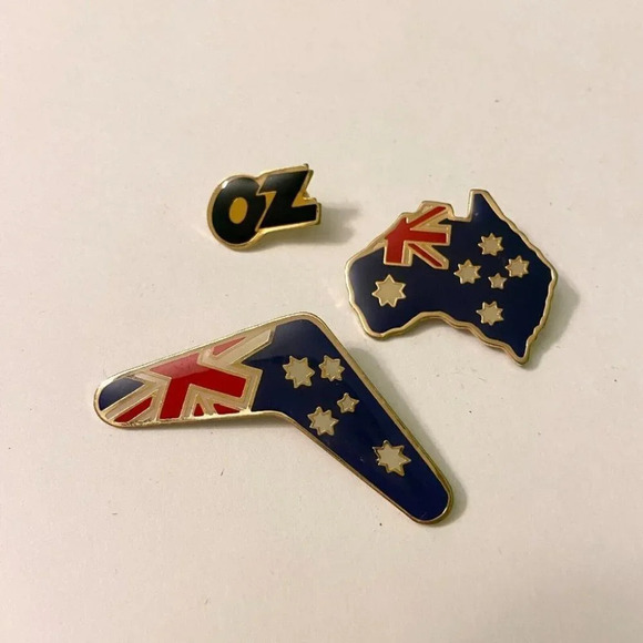 Vintage 80s Australia Oz Pins Boomerang  Map 3 Piece Made In Taiwan - Picture 1 of 9